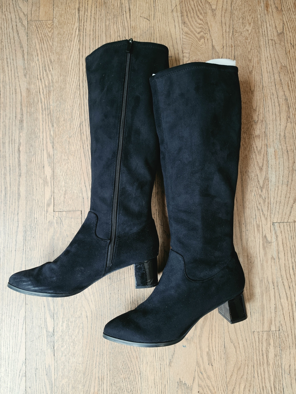 Trotters Kacee Black Micro Suede  Block Heel Boots Size 10.5W